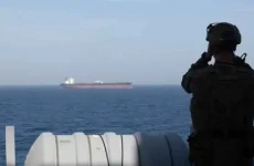 صحيفة: إيران تحاول تصدير النفط إلى الصين عبر السكك الحديدية