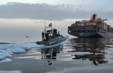 بيانات التتبع: شلل شبه كامل في مضيق هرمز بعد تصريحات ترامب