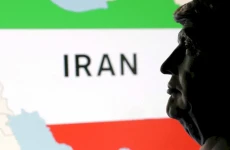 ترامب ينفي عرض تخفيف العقوبات على إيران