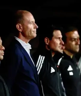 الأهلي المصري يعلن رحيل ياس توروب