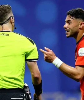 الأهلي يحسم موقفه من رحيل نجم الفريق