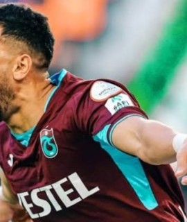 تريزيجيه يوجه رسالة لجماهير الرياض بعد إتمام انتقاله