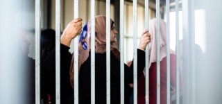 هيئة الأسرى: انتهاكات متواصلة بحق الأسيرات في سجن "الدامون"