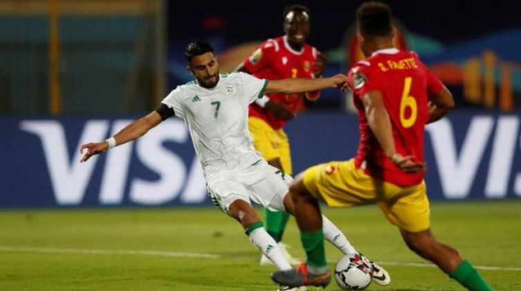 _107783839_hi055161566