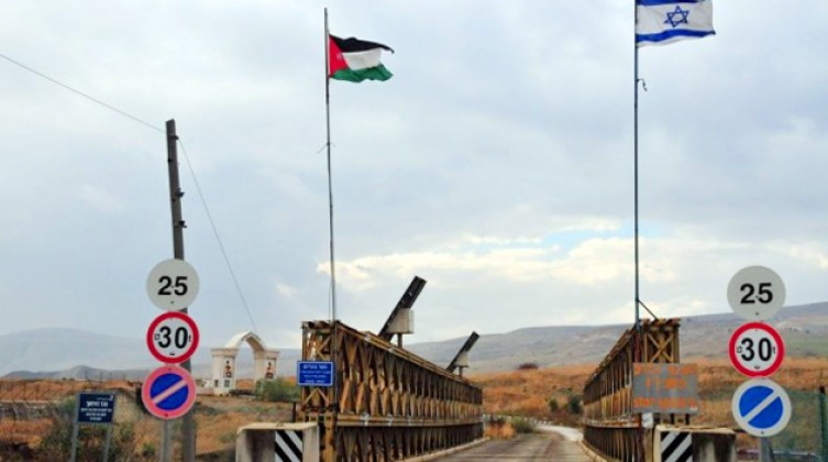 The King Hussein Bridge crossing - (Archives)