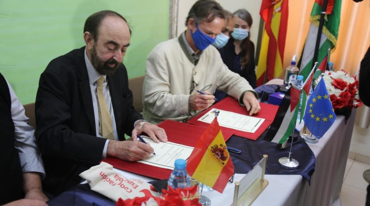 cb25a7dc-4203-4775-89ee-d5548be80cb8