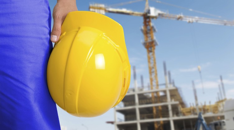 اتحاد المقاولين بغزة يشكل خلية أزمة لسبب؟!