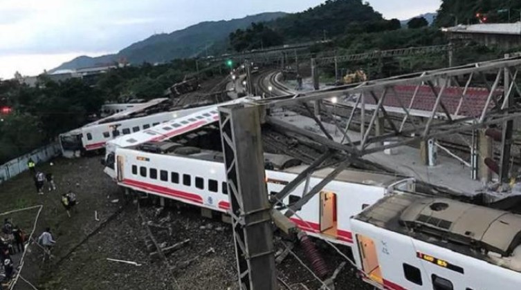 127-161254-taiwan-train-coup-incidents_700x400