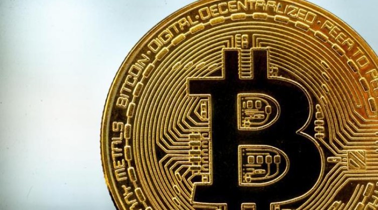 143-154826-bitcoin-recover-close-to-55-000_700x400