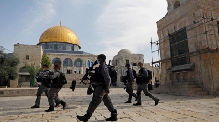 "علماء المسلمين" يدعو لتوحيد خطبة الجمعة لدعم القدس