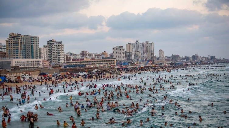 11888018_822266137880422_7348790366001341292_n