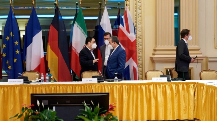 Iran nuclear deal talks continue in Vienna