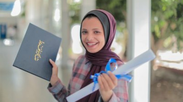 aece3a76edd4a66e774e0fc799e9b326-400x240