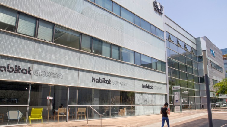 ISRAEL-US-IT-HACK-APPLE