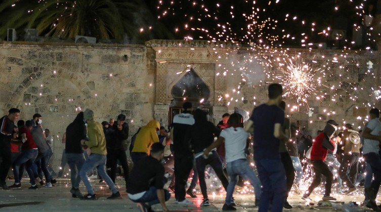 Tension over possible eviction of several Palestinian families in East Jerusalem's Sheikh Jarrah neighbourhood