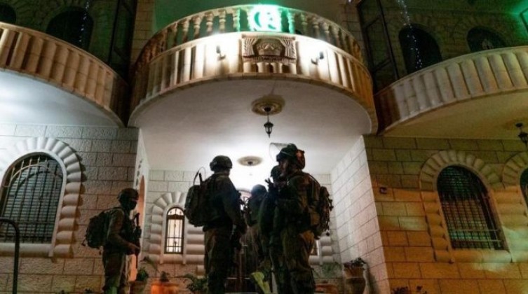 d-331-صفا-اخبار-فلسطين-تجميد-قرار-هدم-منزل-منفذ-عملية-زعترة-بطلب-أمريكي