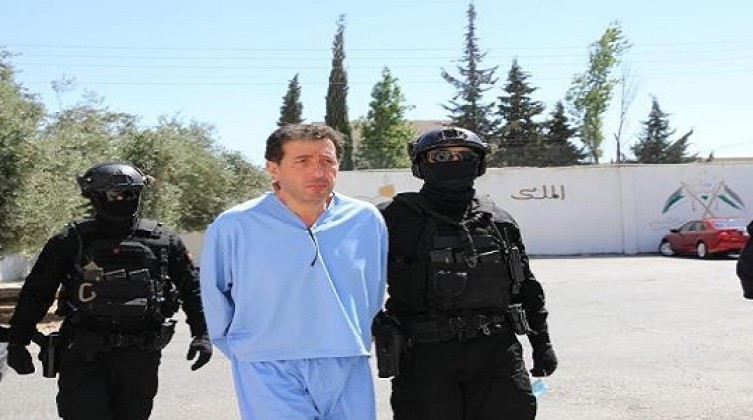 fac8d528-12072112_m2