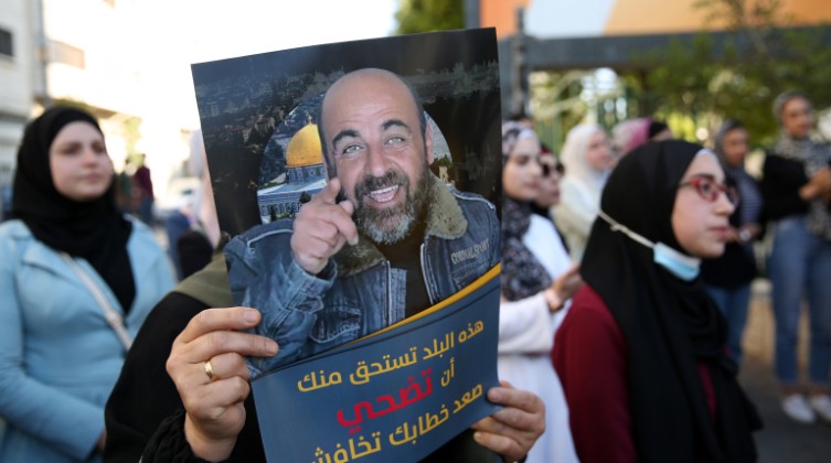 Protest in Hebron against Palestinian president