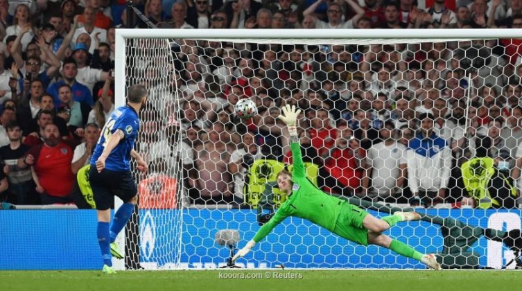 138-215449-italy-england-euro-2020_700x400