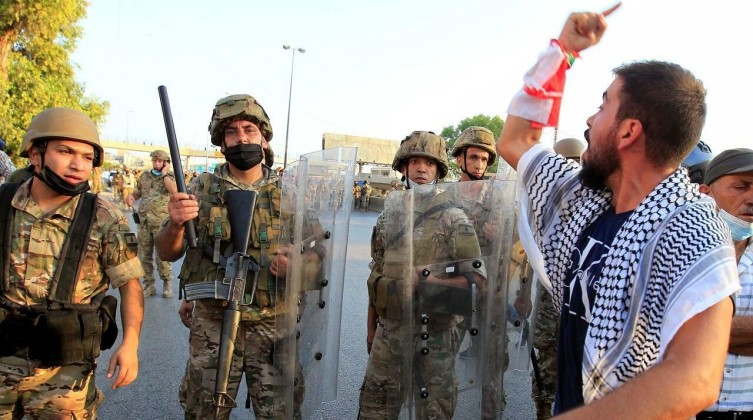 2020-09-12T171012Z_1558152982_RC25XI9KRZSD_RTRMADP_3_LEBANON-CRISIS-PROTESTS