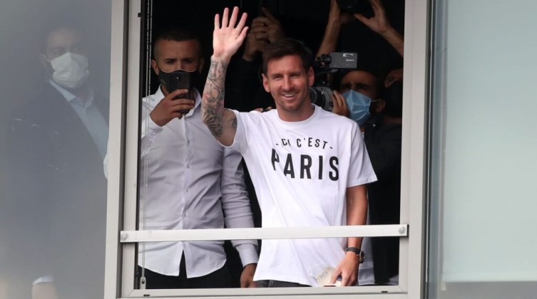 E8b1LSSWYAIg_42-1024x710