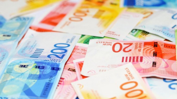 Money3-800px-1