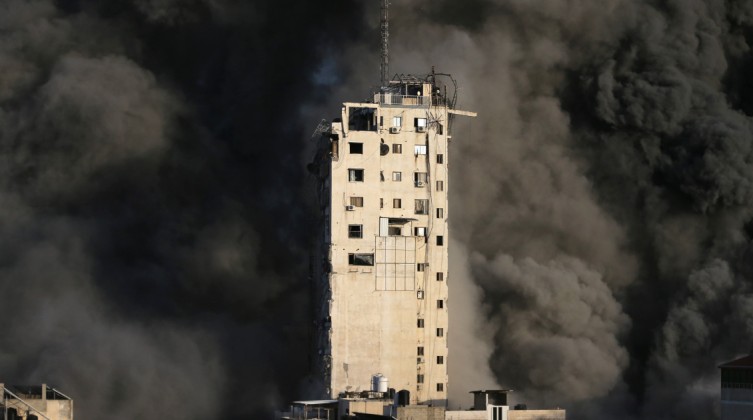 Israeli-Palestinian violence flares up