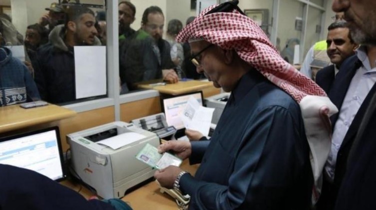 تحت إشراف الأمم المتحدة..الكشف عن تفاصيل تحويل المنحة القطرية لموظفي غزة