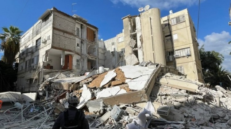 rkgcmjfozk-0-0-1280-960-0-x-large-1631463703