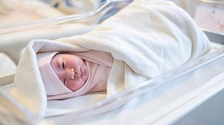 135-111853-china-newborns-declined-corona_700x400