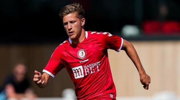 163-115704-aymen-benarous-mahrez-england_700x400