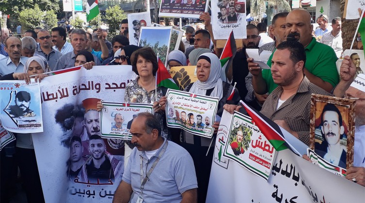 e0ca01eb-fadd-4760-adfb-11c2f5495802