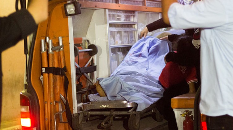 A_woman_reached_Al_Shefaa_hospital_with_a_serious_health_condition_because_of_Israeli_Air_Forces_bombing_over_their_house_in_Beit_Hanoun._782014