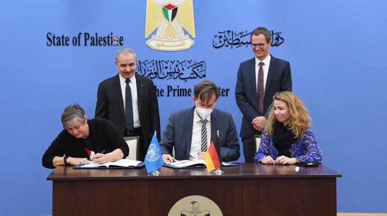 bc5b27e3-5130-430d-856f-7ee44752c384