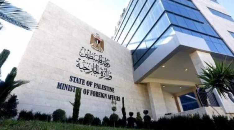 الخارجية: إسرائيل ترد على بلينكن بتصعيد عدوانها الاستيطاني على شعبنا