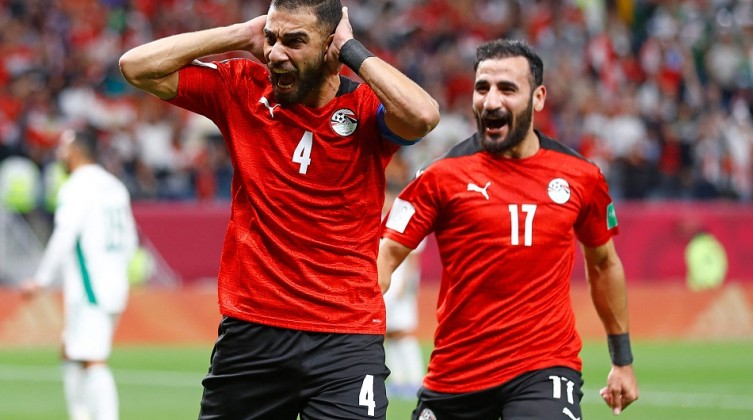 موعد-مباراة-مصر-و-الجزائر-1638799906