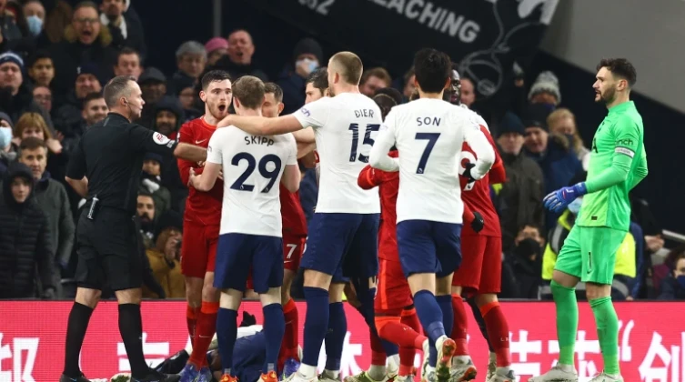 spursofficial-٢٠٢١١٢١٩-0001