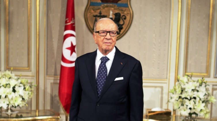 alryys_altwnsy_bajy_qayd_alsbsy