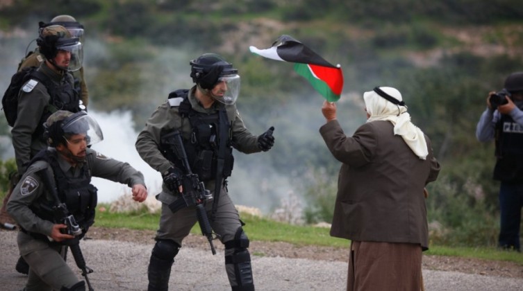 إصابات-بقمع-الاحتلال-مسيرة