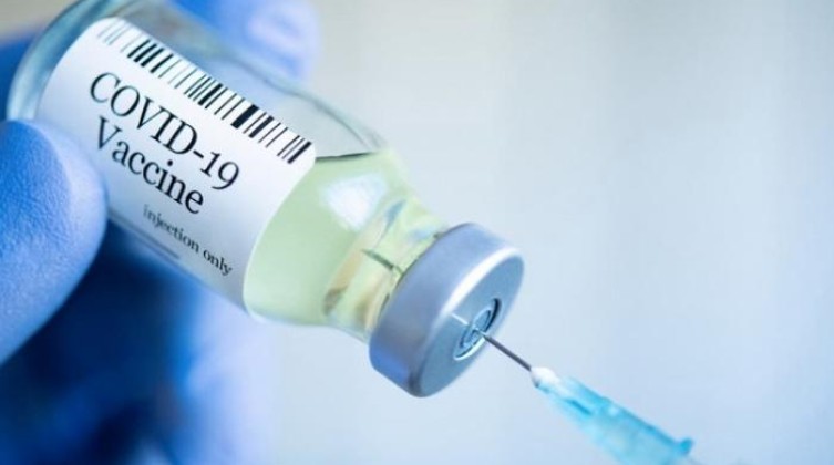 135-141456-effectiveness-vaccines-omicron_700x400