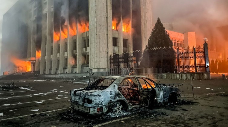 مقتل "إسرائيلي" في الاحتجاجات العنيفة بكازاخستان