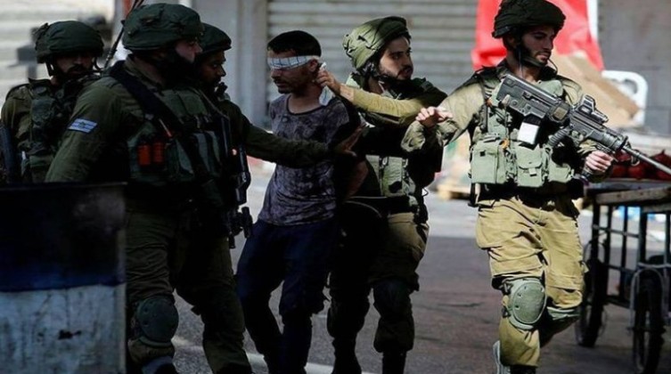 الاحتلال يُفرج عن مواطن فلسطيني من قطاع غزة