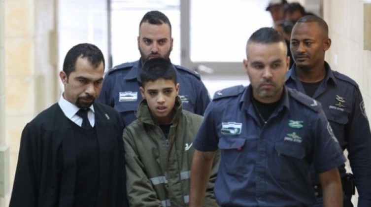 عائلته...الوضع الصحي والنفسي للأسير "مناصرة" يستدعي خروجه فورا