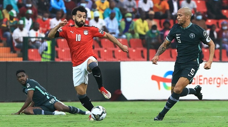 الاتحاد الإفريقي يحدد حكم مبارة نهائي كأس أمم افريقيا