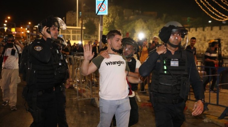بالأسماء// الاحتلال يشن حملة اعتقالات في الضفة المحتلة