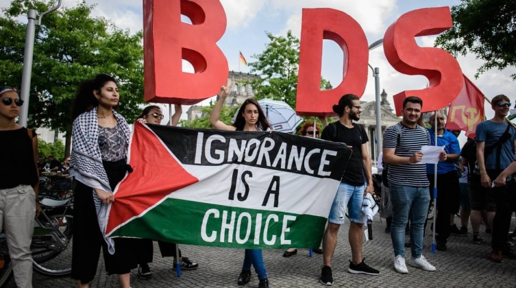 b3-bd877_kaufma_gr_20180718144305