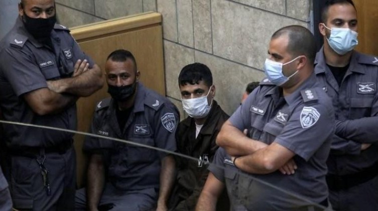 الاسرى العارضة