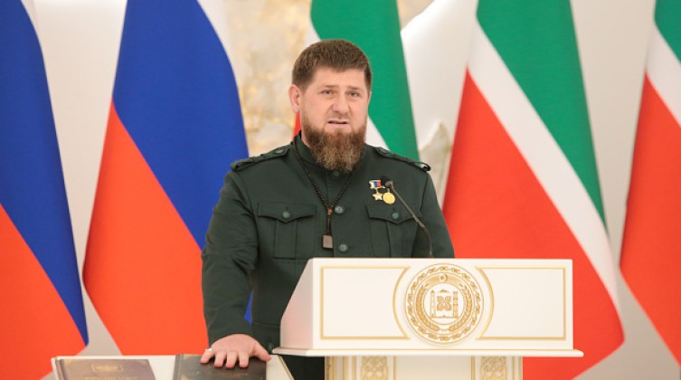 Kadyrov sworn in as head of Russia's Chechen Republic