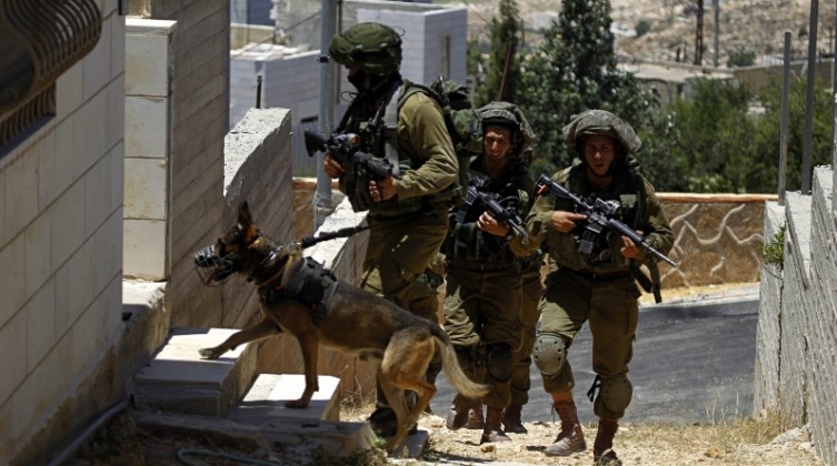 5706ee2b8dd0c35bb3ff64b30807138f