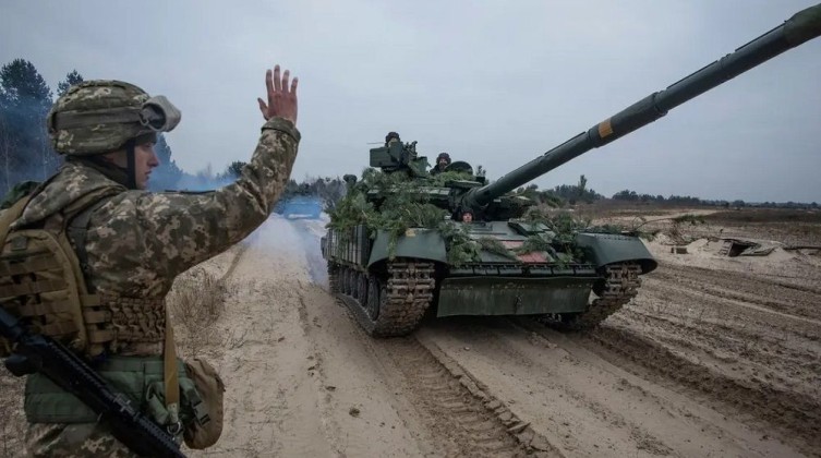 الاستخبارات الروسية: أمريكا تدرب إرهابيين بسوريا لاستخدامهم في دونباس